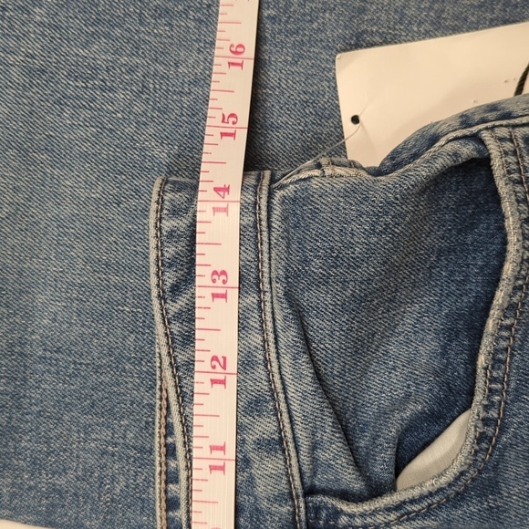 Joe's Jeans  The Laura Mid Rise Cigarette Ankle Size 26 - Picture 4 of 9